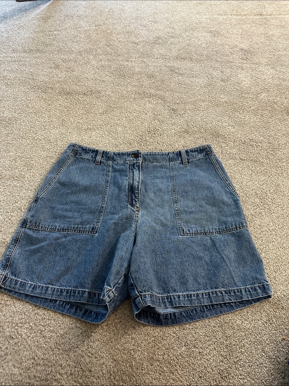 Jones of New York sport Classic Blue Denim Women's Shorts size 14